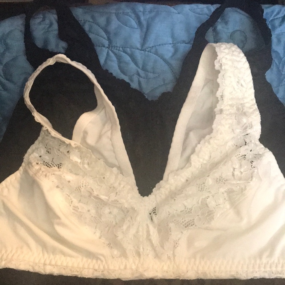 Breezies Set of 2 Soft support Lace Bras NWOT 1X